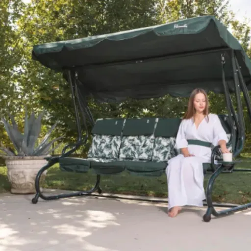 Test SIEDITI FUORI E DENTRO Mizar : la grande balancelle-lit qui fait le job pour chiller en famille